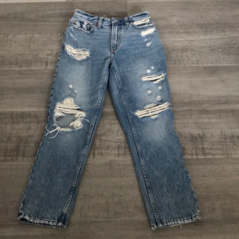 Abercrombie High Rise Dstressed Mom Jeans